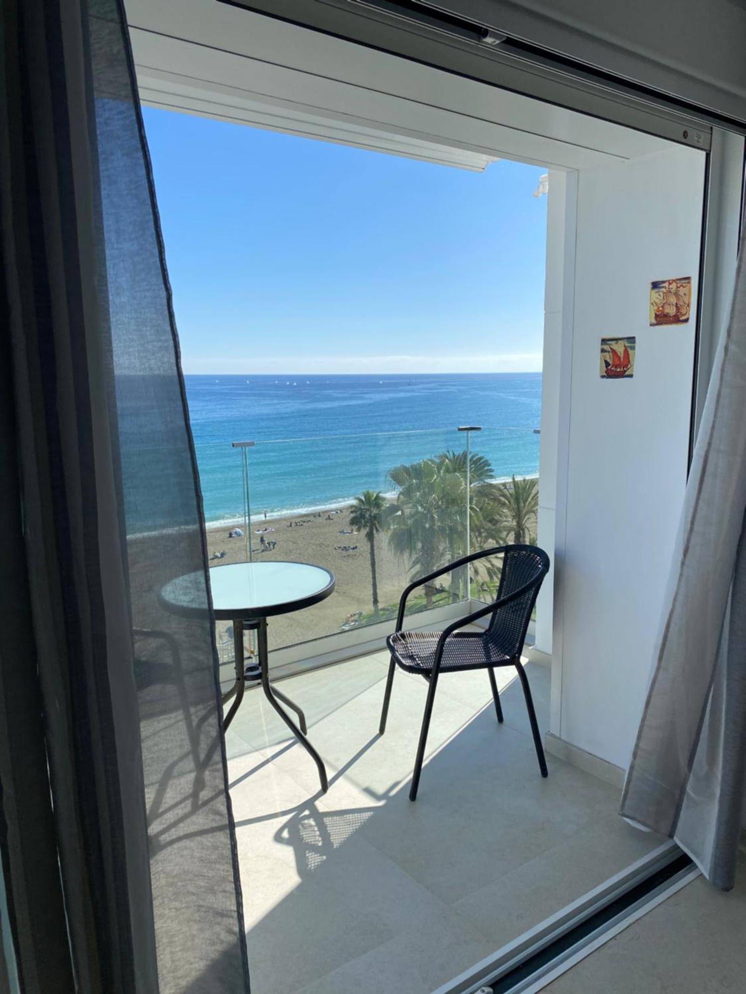 Playa Malagueta Vistas Frontal Al Mar Con Dos Dormitorios 말라가 외부 사진
