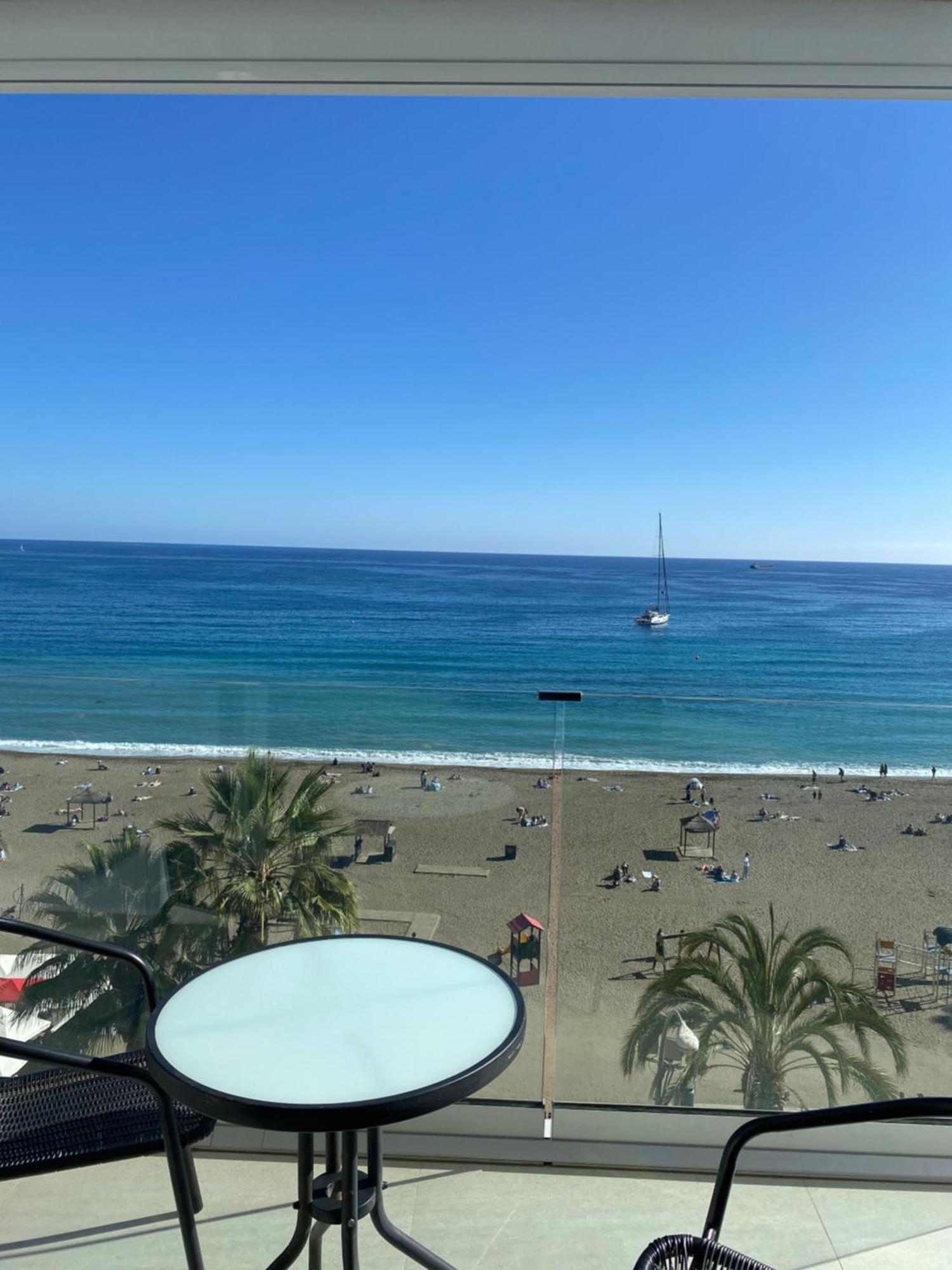 Playa Malagueta Vistas Frontal Al Mar Con Dos Dormitorios 말라가 외부 사진