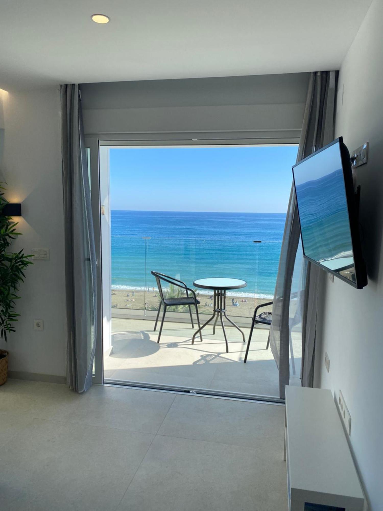 Playa Malagueta Vistas Frontal Al Mar Con Dos Dormitorios 말라가 외부 사진